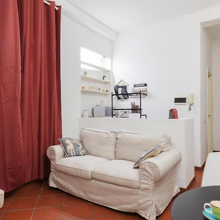 Sanzio City Escape - 15Min From Duomo Lägenhet Milano Exteriör bild