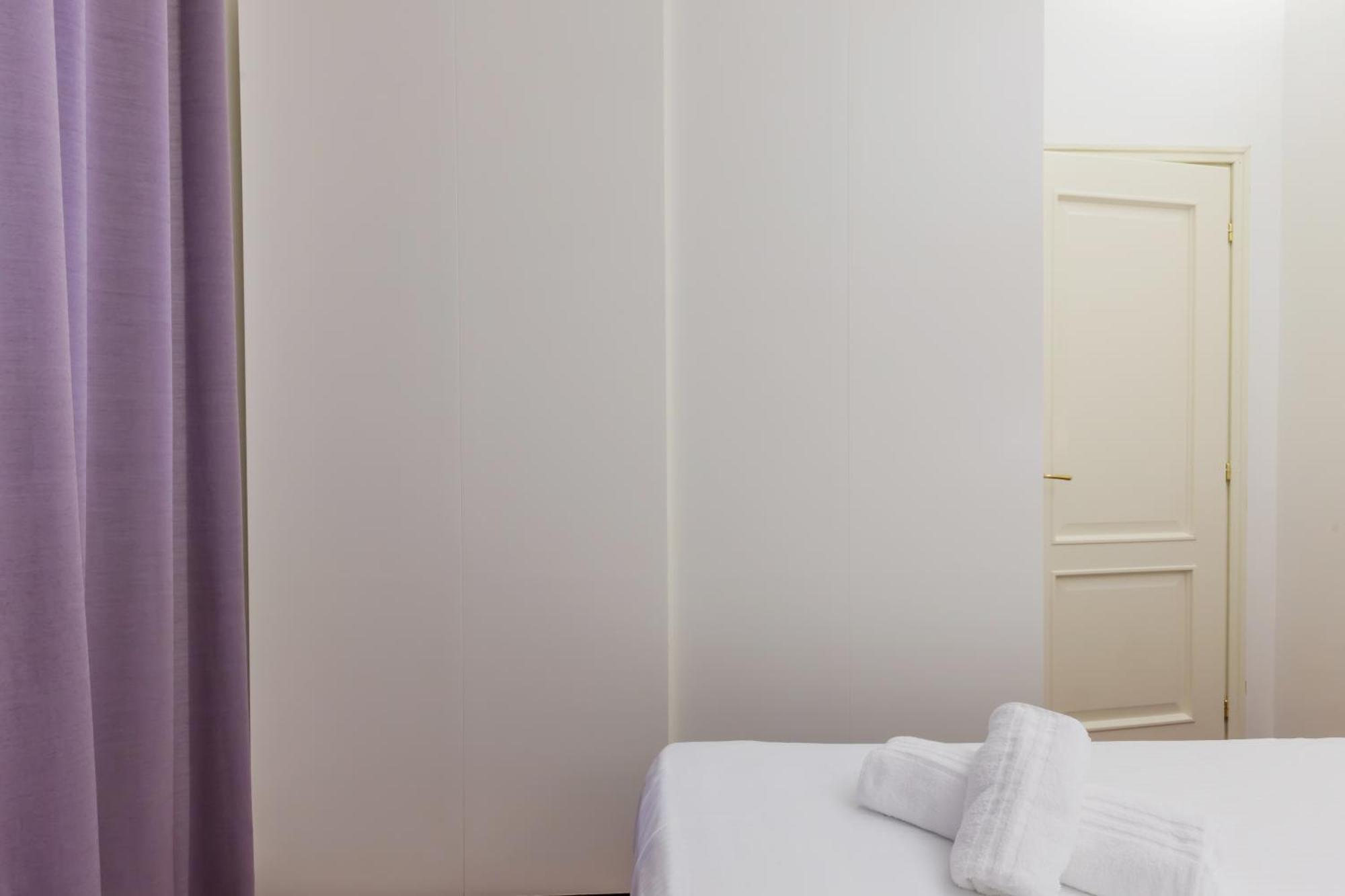 Sanzio City Escape - 15Min From Duomo Lägenhet Milano Exteriör bild